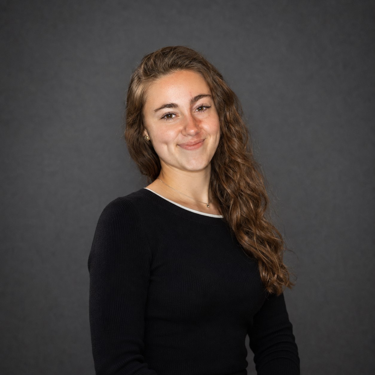 Portrait of Juana Jongerden Radhi, CFO and responsible for marketing at Mazah